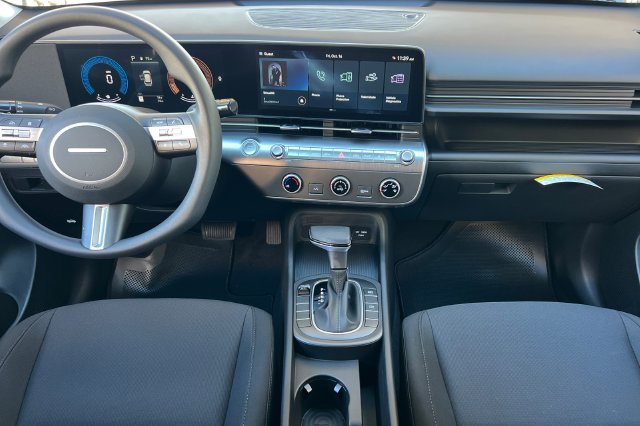 New 2027 Hyundai Kona SE FWD image 12