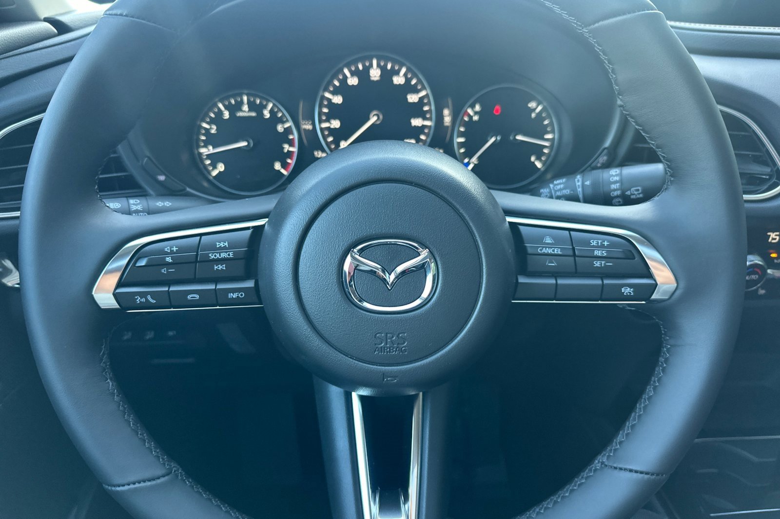 Used 2025 MAZDA CX-30 AWD 2.5 S w/ Preferred Package image 24