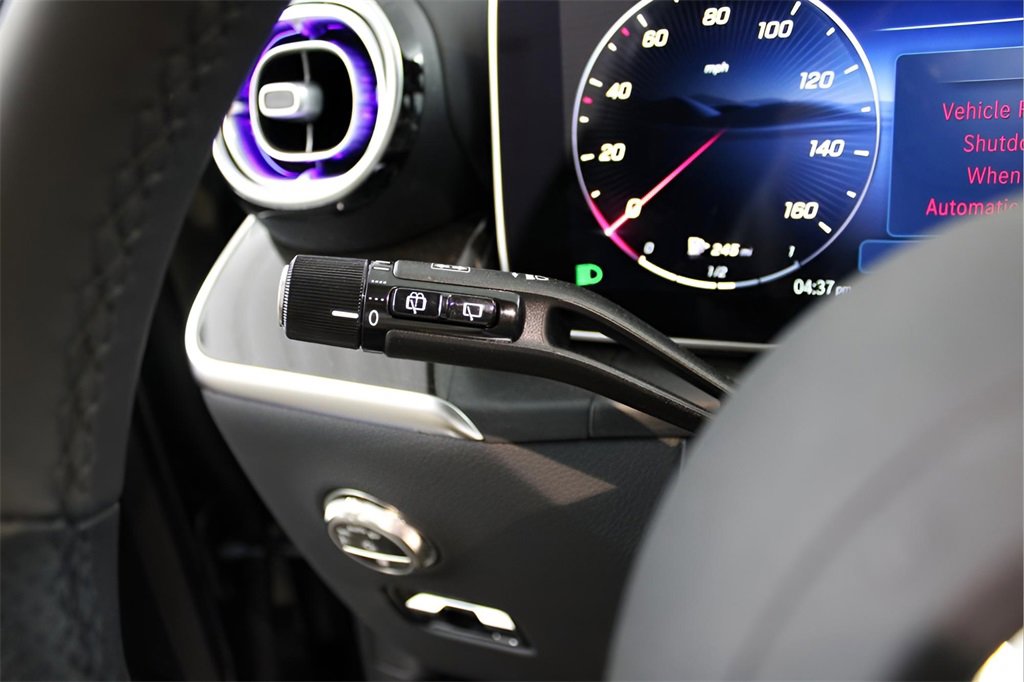 Used 2025 Mercedes-Benz GLC 300 image 19