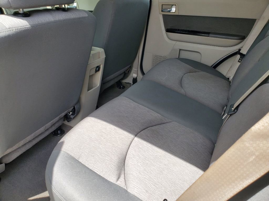 Used 2009 MAZDA Tribute i Sport FWD image 23