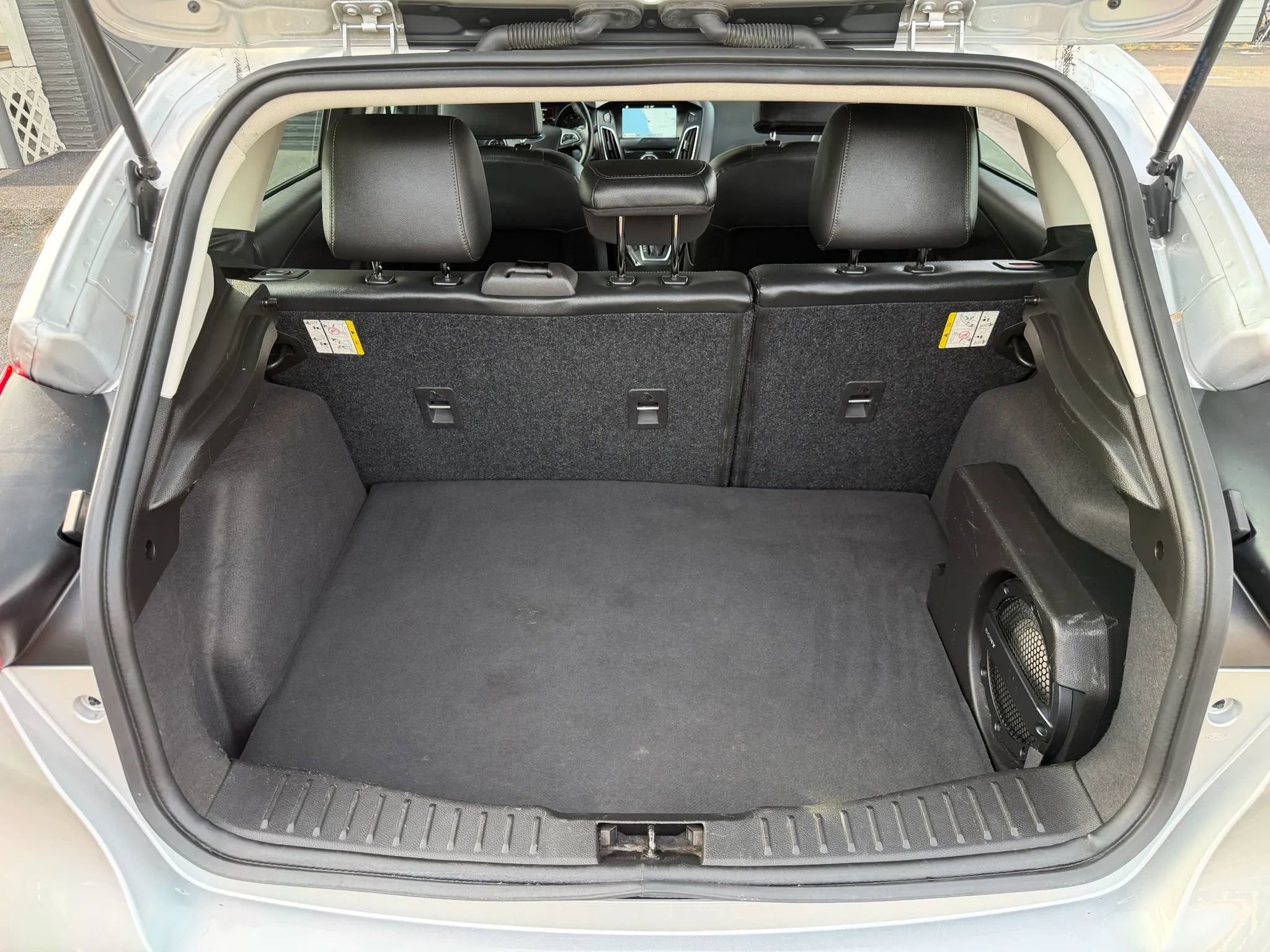 Used 2017 Ford Focus Titanium FWD image 20