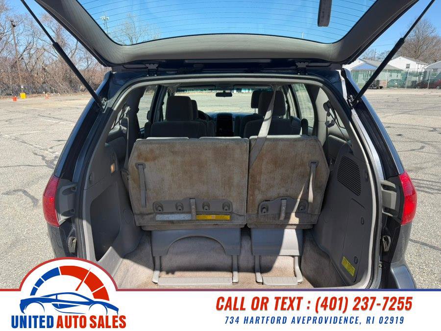 Used 2009 Toyota Sienna CE FWD image 9