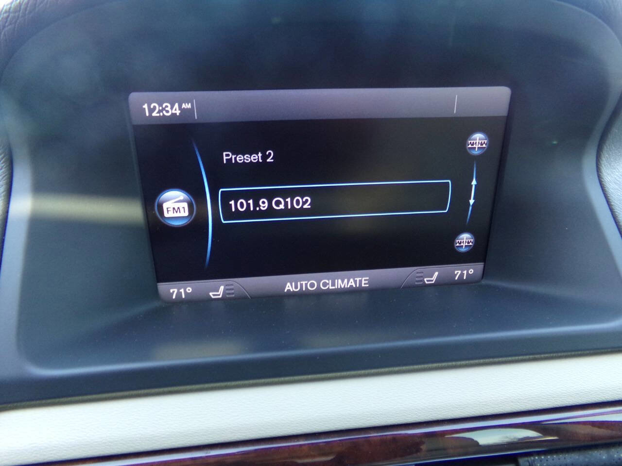 Used 2014 Volvo XC70 3.2 w/ Climate Package image 59