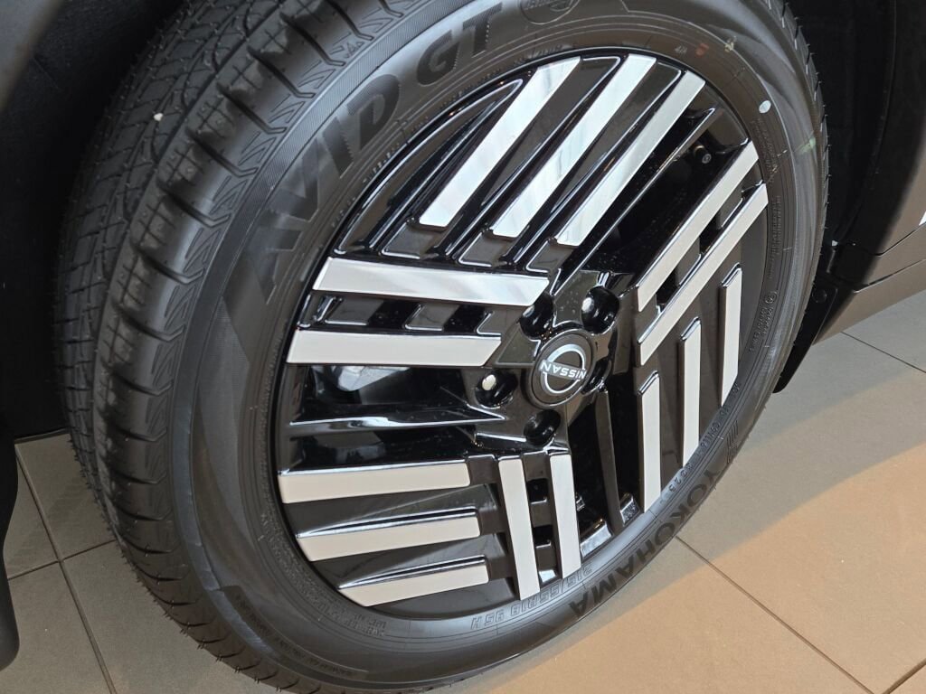 New 2026 Nissan Leaf SV+ w/ Floor Mat Package (SV+) image 12