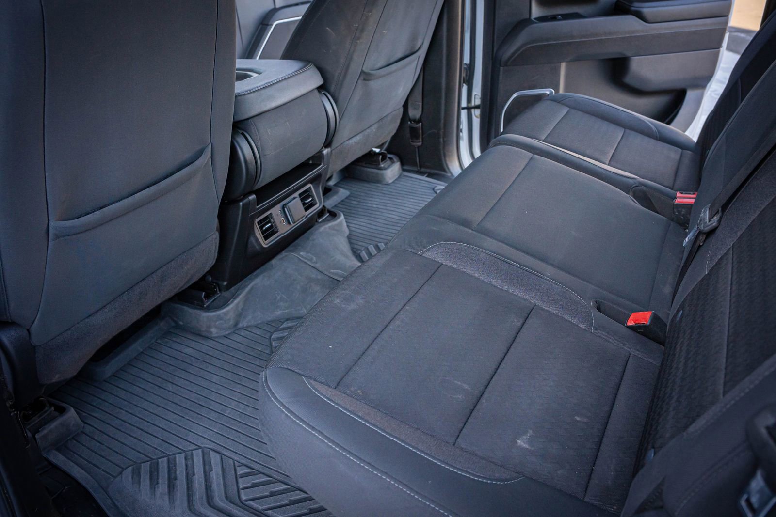 Used 2024 Chevrolet Silverado 2500 LT image 27