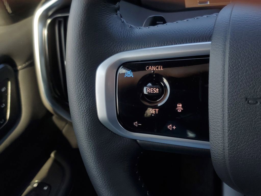 New 2026 Nissan Armada SL w/ Captain's Chari Seat Package image 17