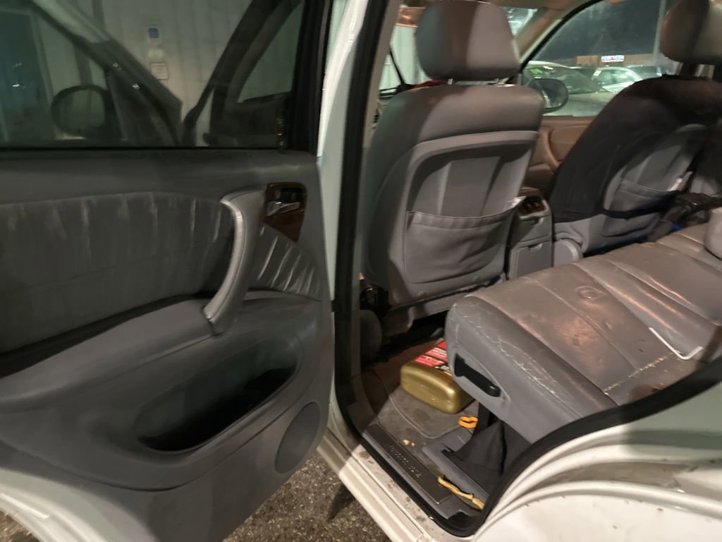 Used 2000 Mercedes-Benz ML 320 4MATIC image 25