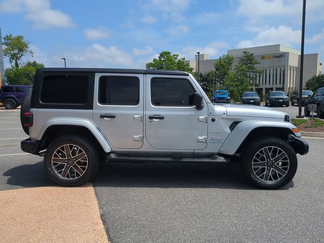 Used 2023 Jeep Wrangler Unlimited Sahara w/ Cold Weather Group AWD/4WD image 3