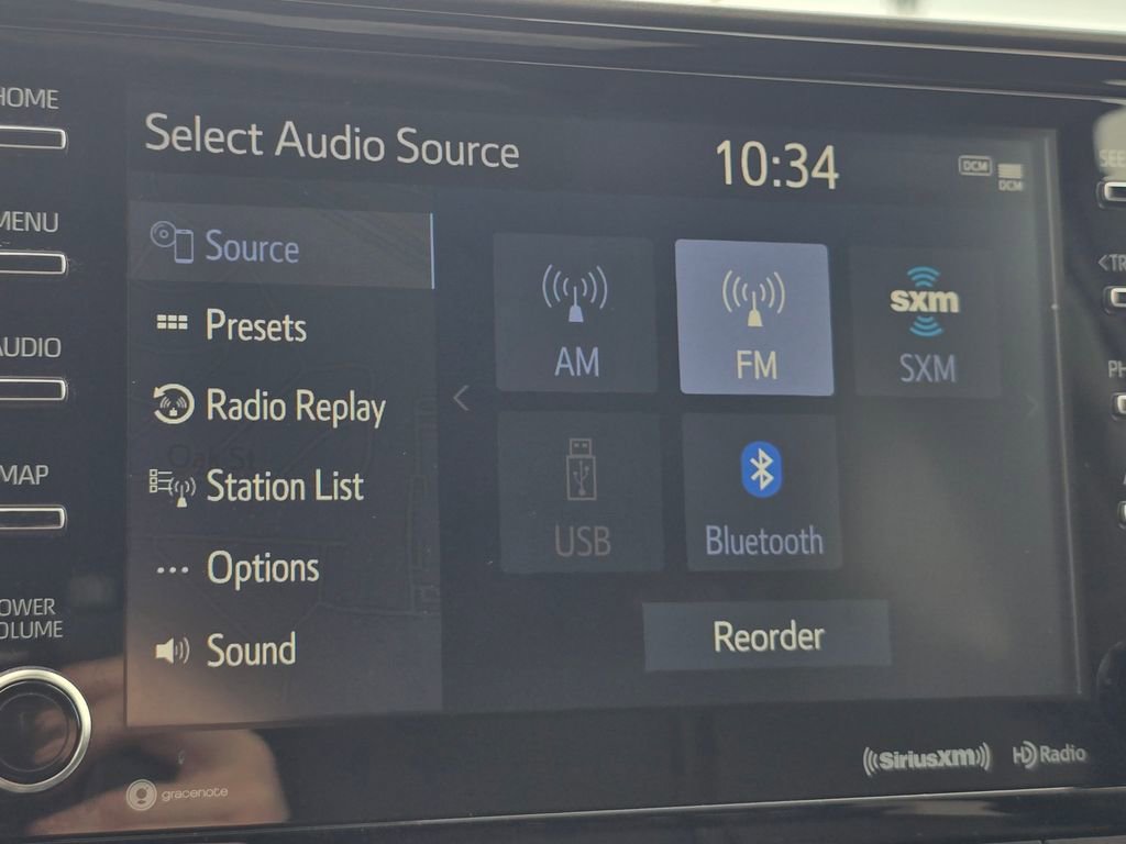 Used 2021 Toyota Highlander XLE AWD/4WD image 26