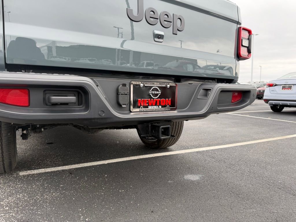 Used 2025 Jeep Gladiator Willys image 40
