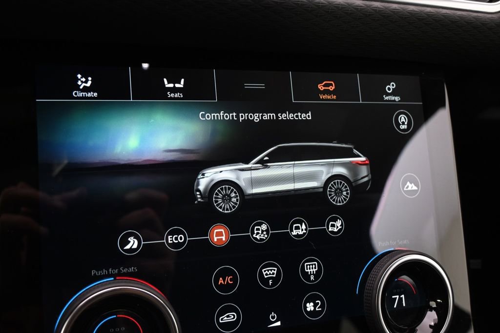 Used 2019 Land Rover Range Rover Velar S AWD/4WD image 30