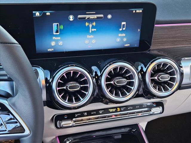 New 2026 Mercedes-Benz GLB 250 image 14