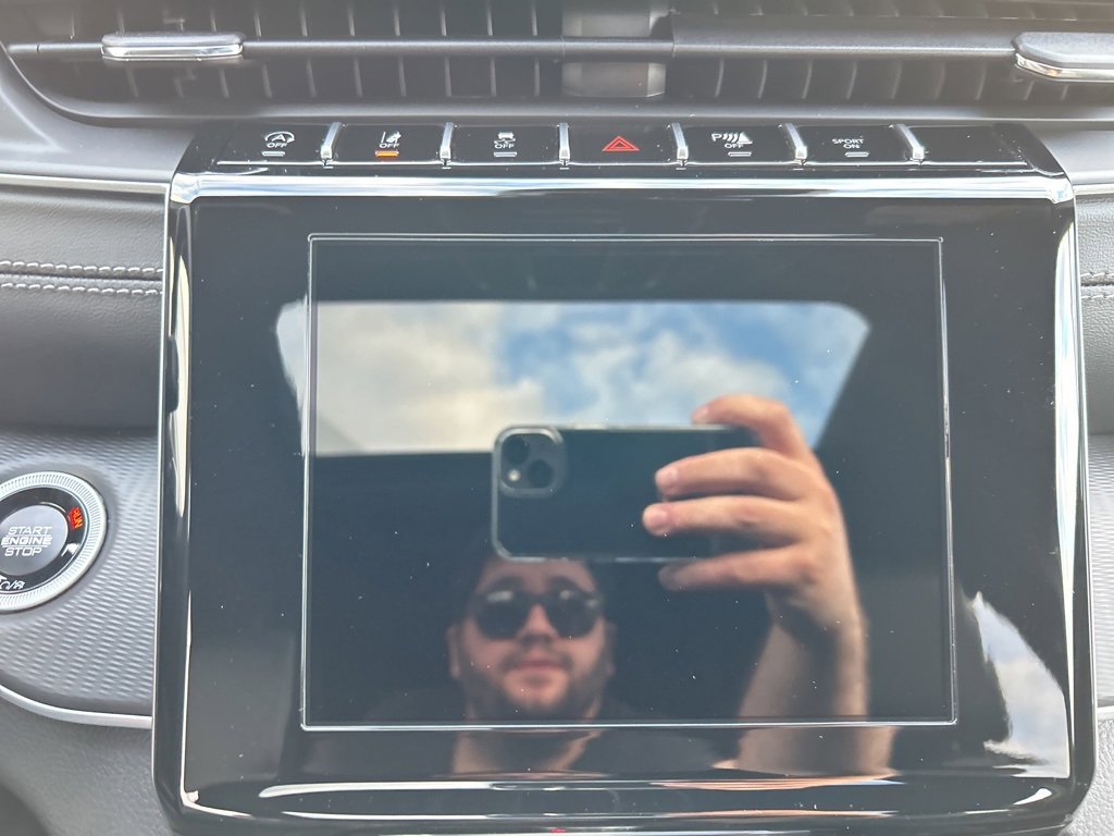 New 2025 Jeep Grand Cherokee Altitude image 11