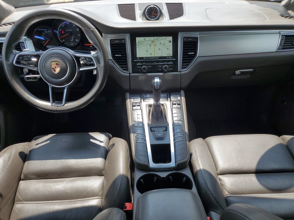 Used 2016 Porsche Macan Turbo AWD/4WD image 28