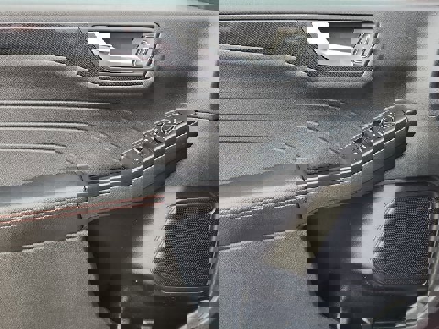 Used 2025 Ford Escape ST-Line image 17