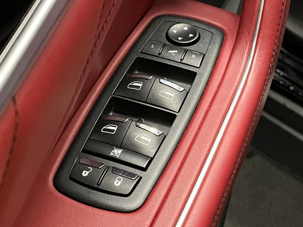 Used 2021 Maserati Levante image 16