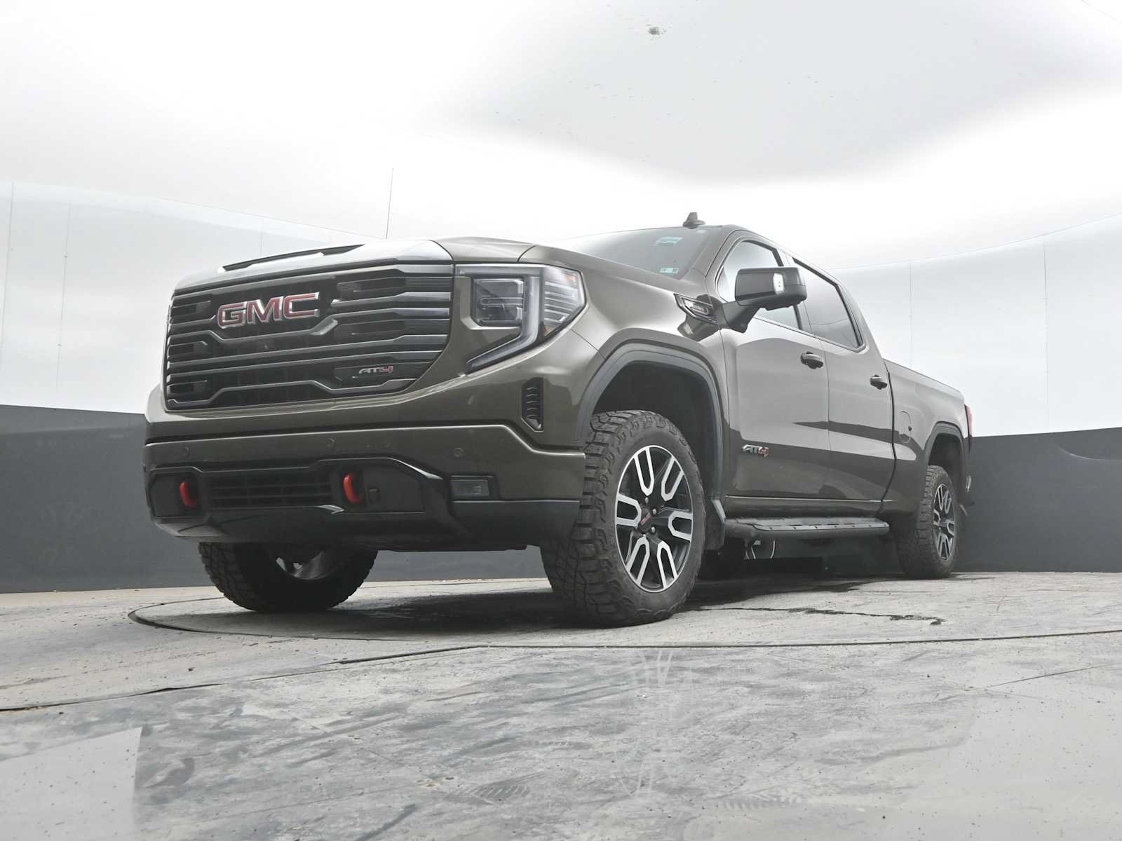 Used 2023 GMC Sierra 1500 AT4 w/ AT4 Premium Package AWD/4WD image 41