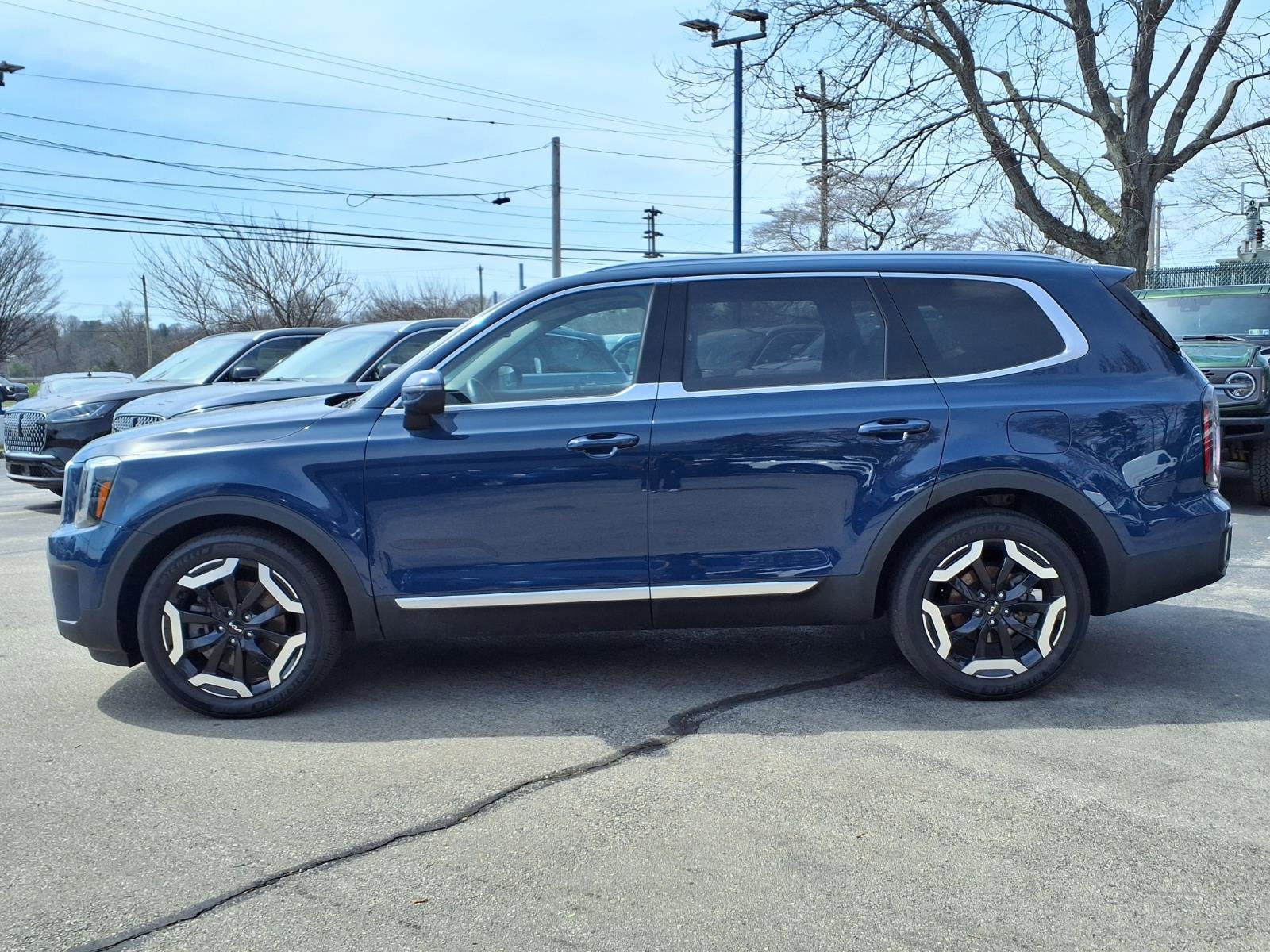 Used 2024 Kia Telluride EX AWD/4WD image 6