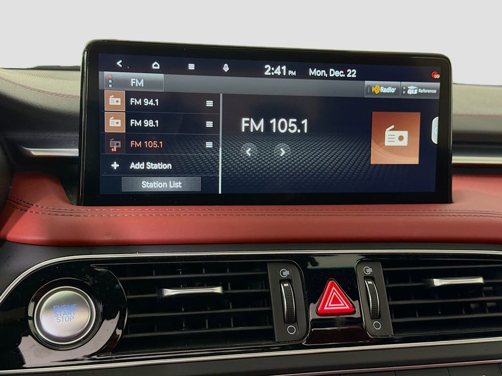 Used 2023 Genesis G70 2.0T w/ Sport Prestige Package image 17