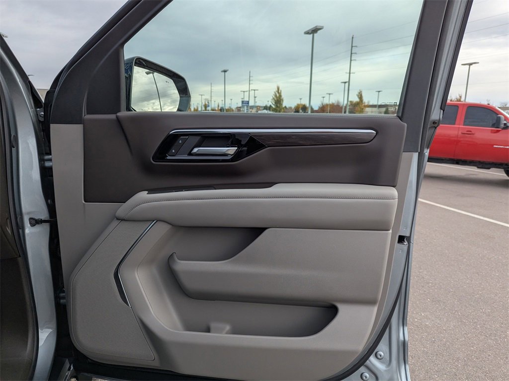 New 2026 Chevrolet Tahoe LS w/ LPO, Dark Essentials Package image 43