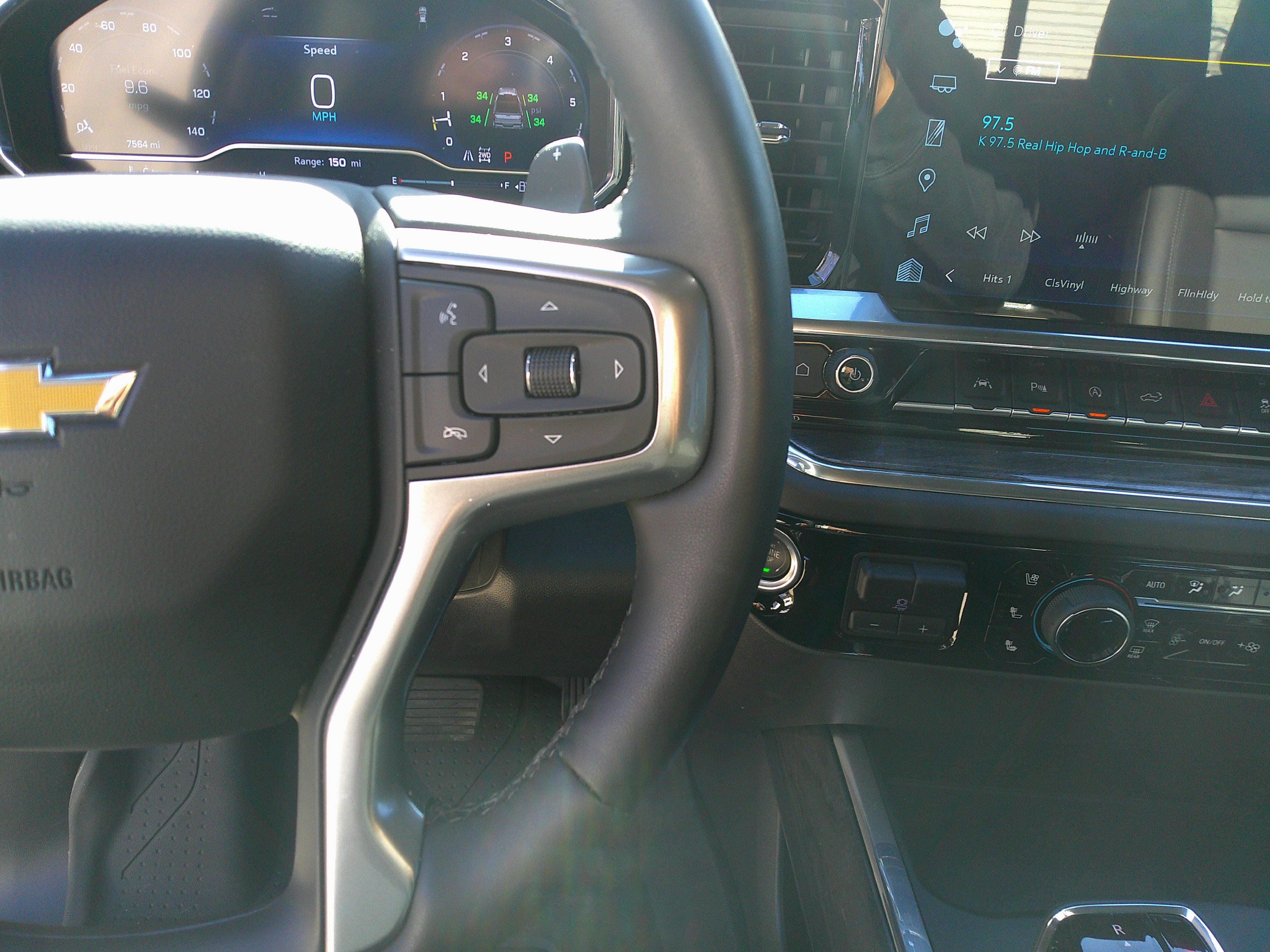 Used 2024 Chevrolet Silverado 1500 LTZ w/ LTZ Premium Package image 21