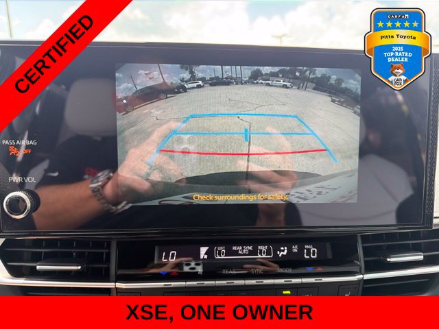 Certified 2025 Toyota Sienna XSE FWD image 22
