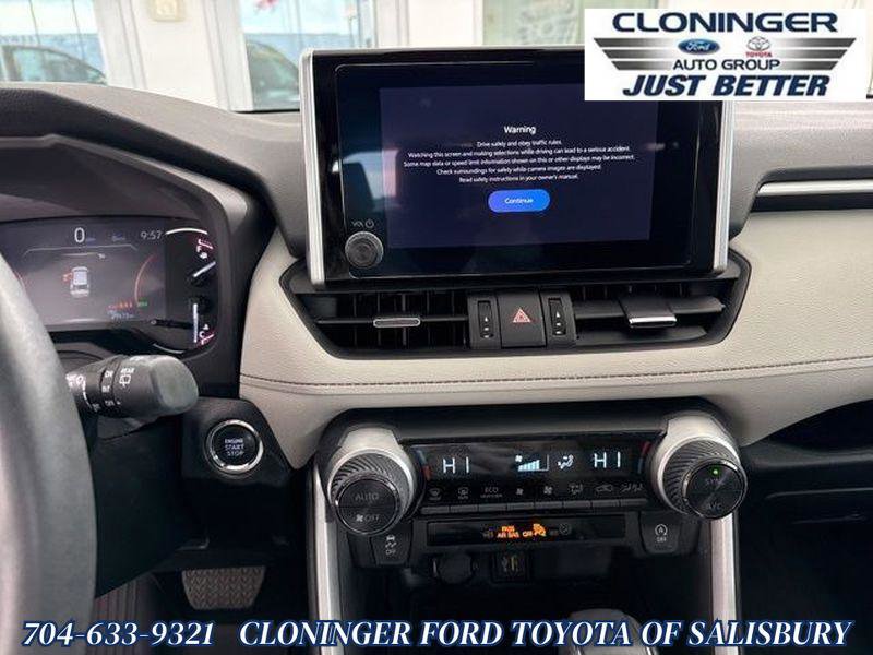 Used 2023 Toyota RAV4 XLE Premium image 29