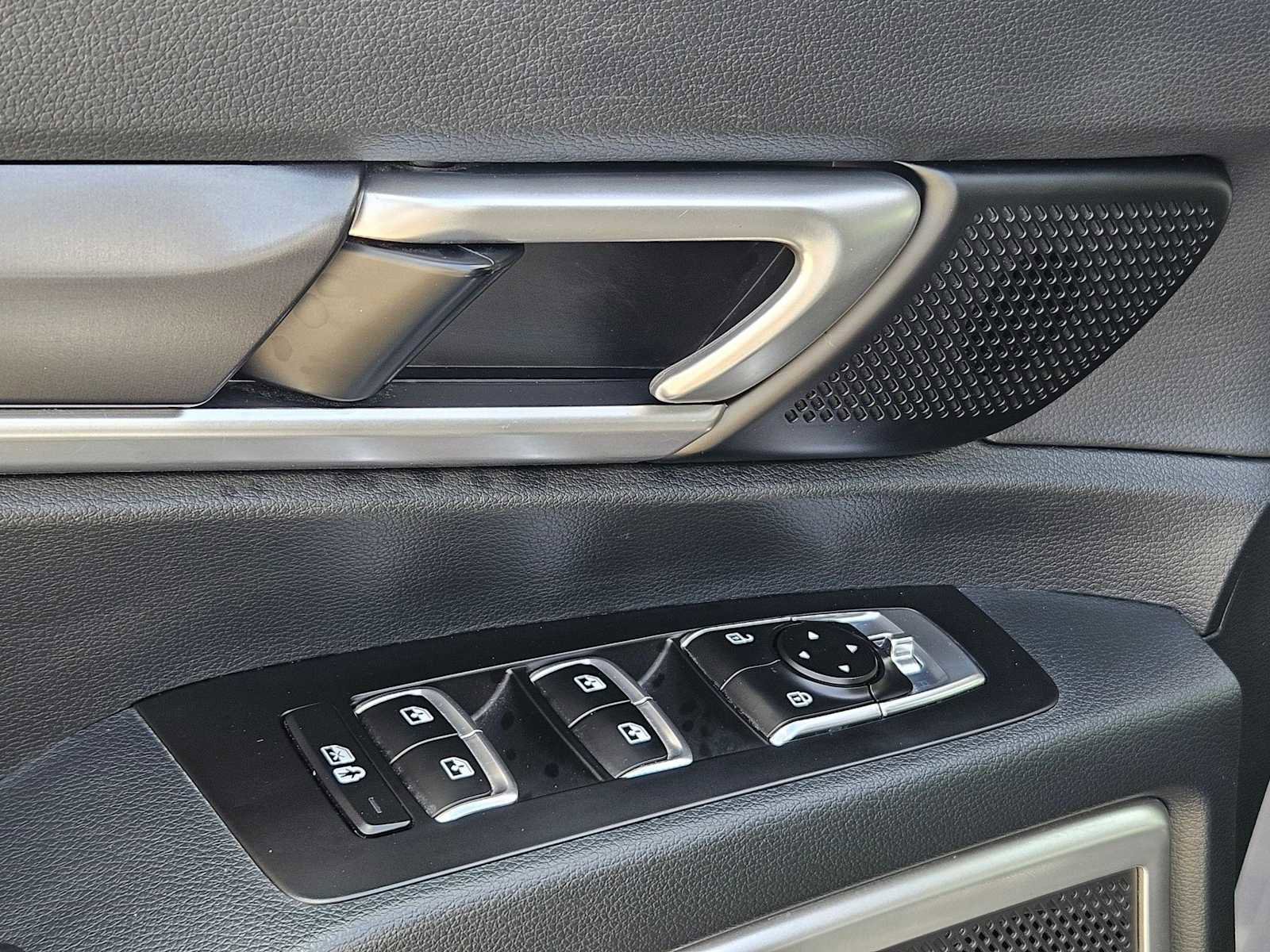 Used 2025 Kia Telluride S image 24