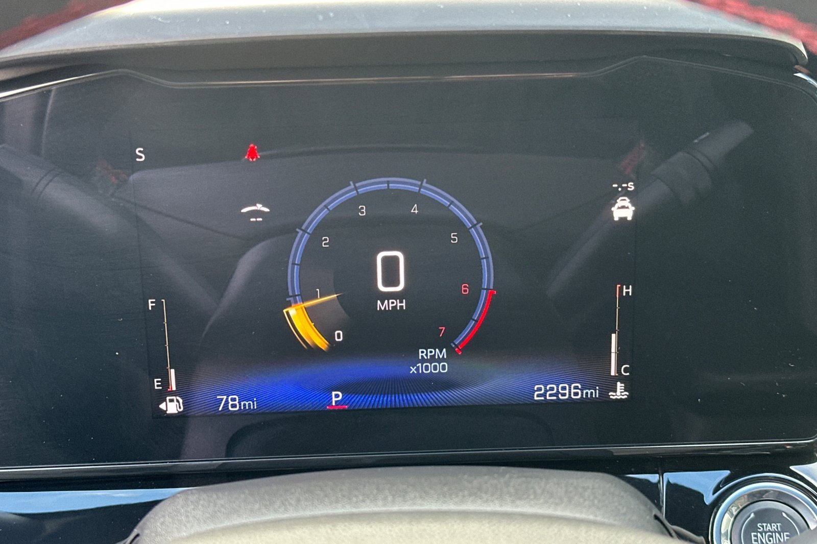 Used 2025 Chevrolet Trax RS w/ Driver Confidence Package image 40