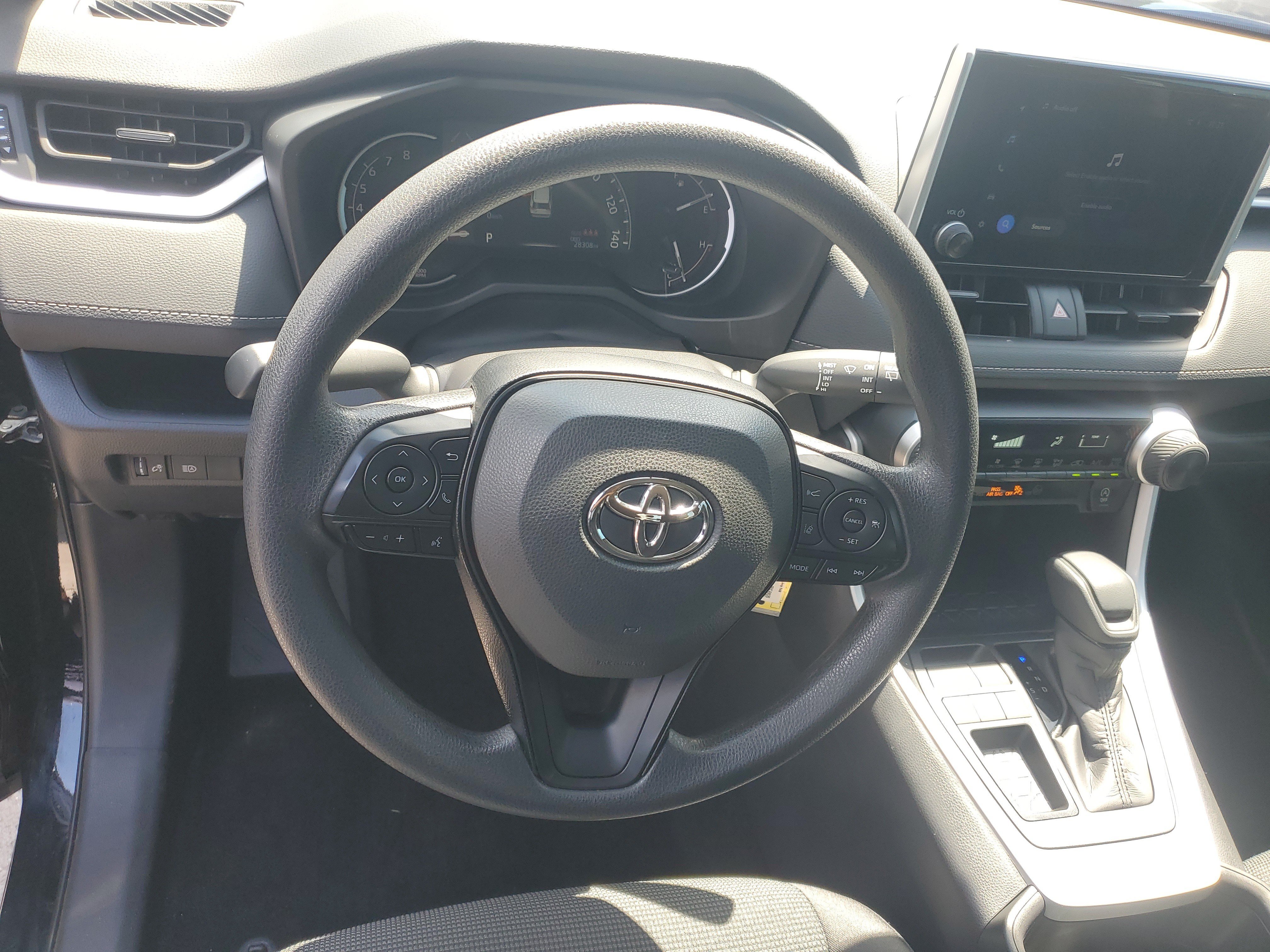 Used 2025 Toyota RAV4 LE FWD image 15