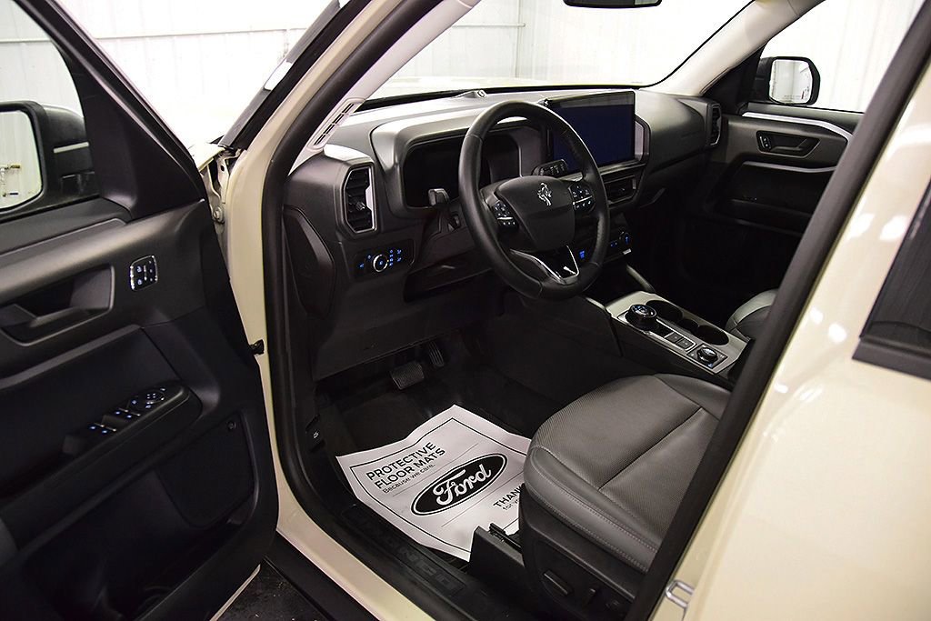 Used 2025 Ford Bronco Sport Badlands w/ Badlands Tech Package image 14