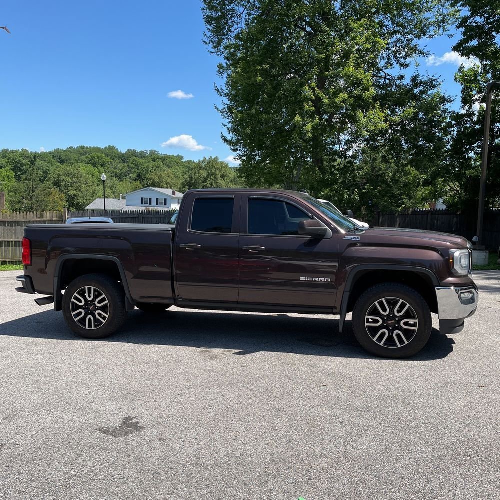 Used 2016 GMC Sierra 1500 SLE w/ SLE Value Package AWD/4WD image 3