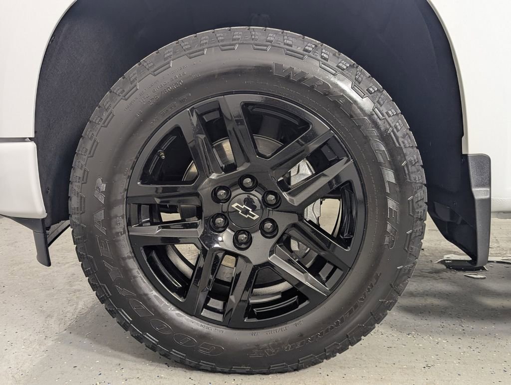 Used 2026 Chevrolet Silverado 1500 RST w/ RST Select Package RWD image 11