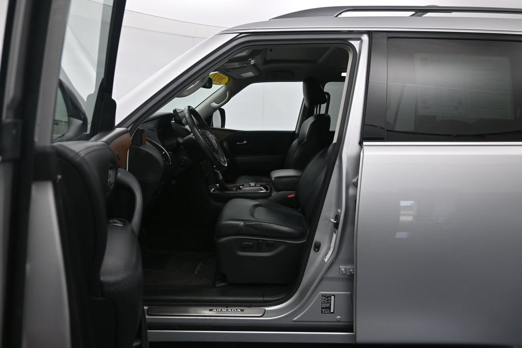 Used 2021 Nissan Armada SL w/ Captain's Chairs Package AWD/4WD image 22