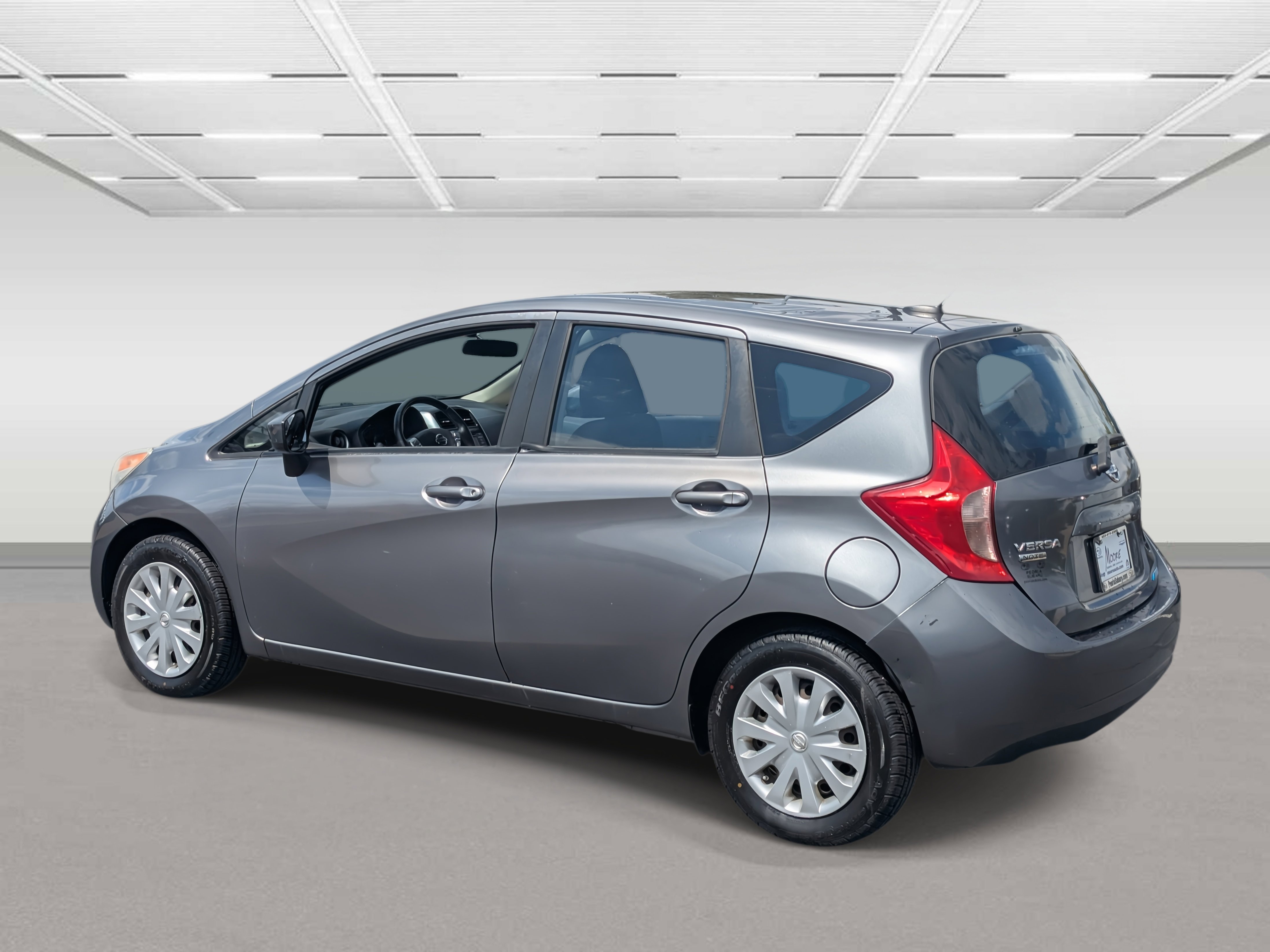 Used 2016 Nissan Versa Note SV image 3