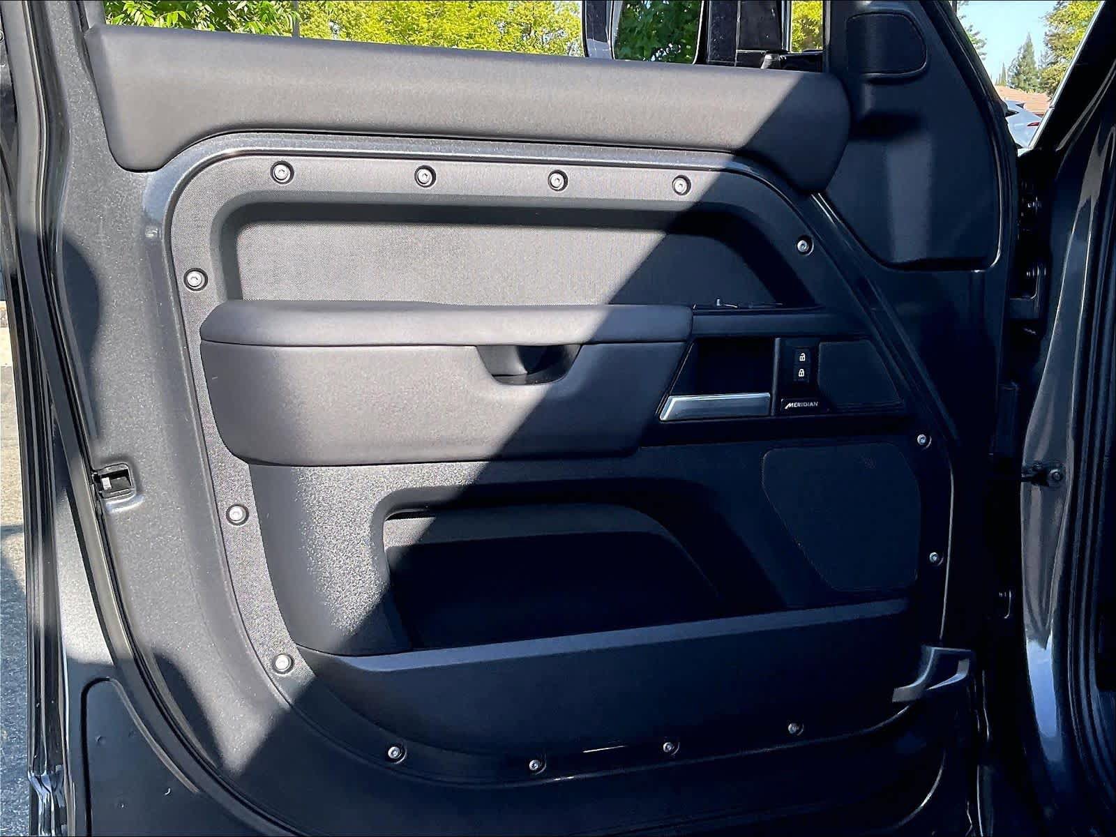 Used 2025 Land Rover Defender 110 S AWD/4WD image 26
