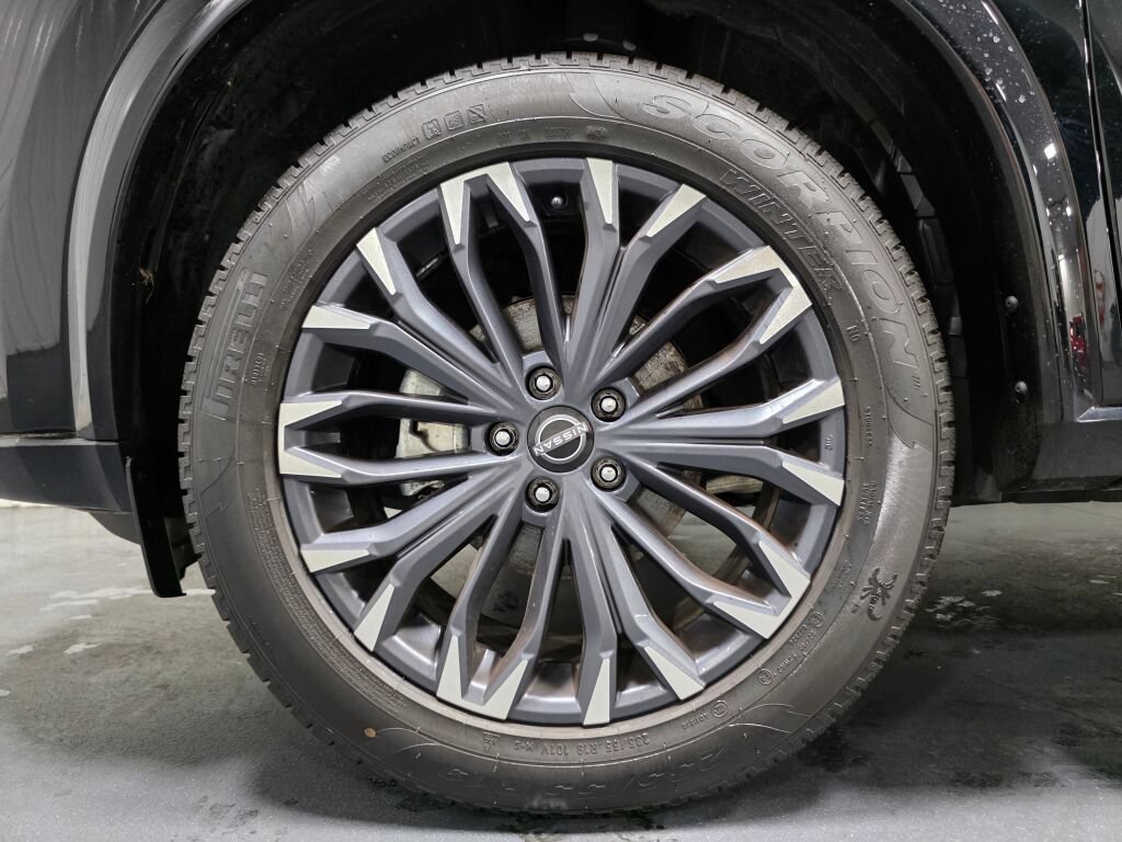 Used 2025 Nissan Rogue Platinum AWD/4WD image 5