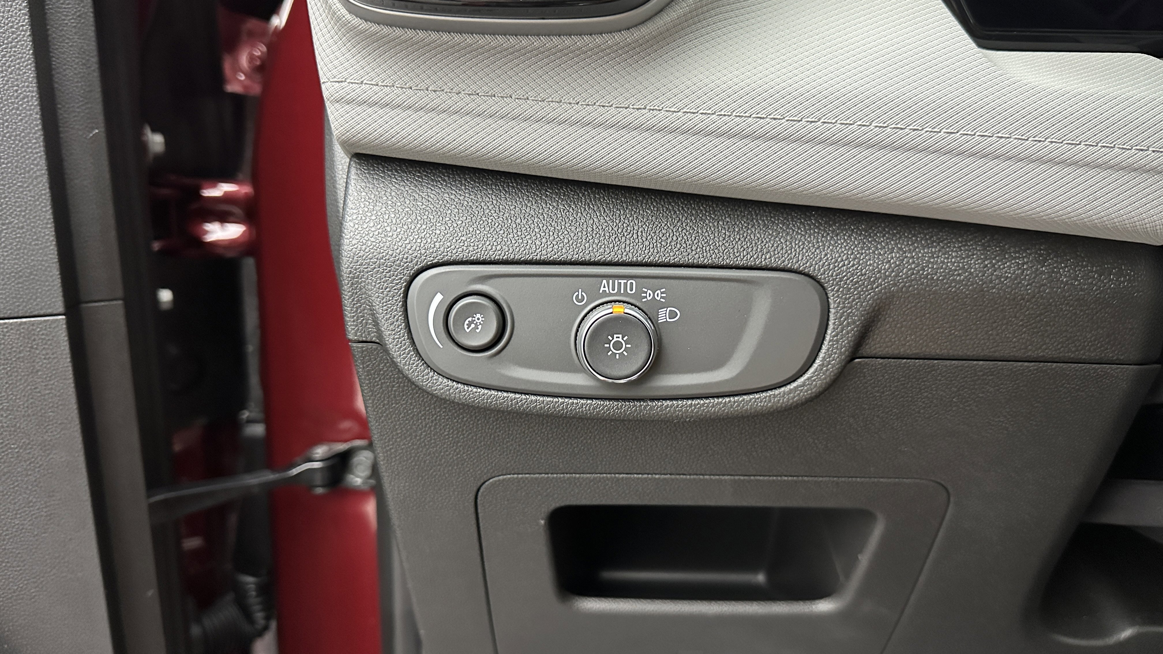 Used 2025 Chevrolet TrailBlazer LS image 22