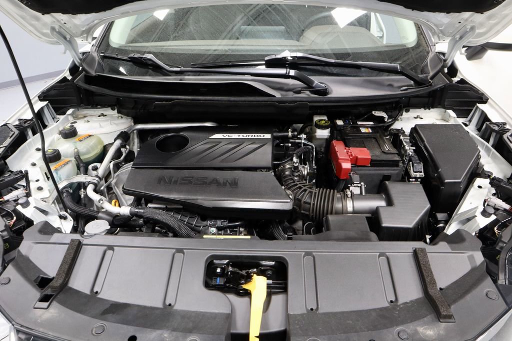 Used 2023 Nissan Rogue SV image 16