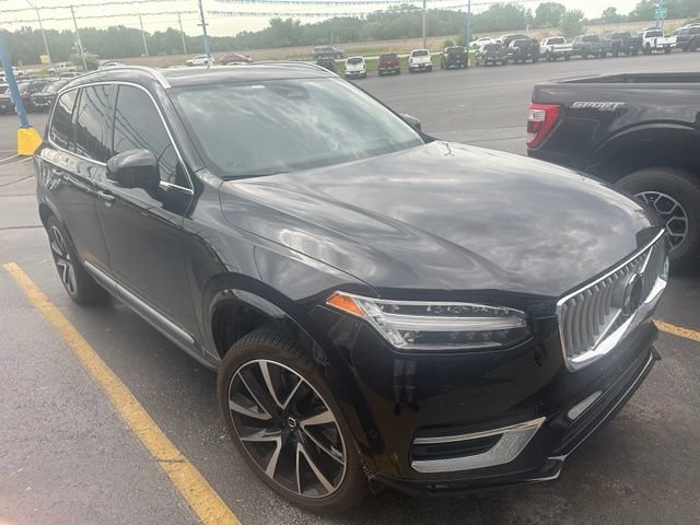 Used 2024 Volvo XC90 B6 Ultimate w/ Lounge Package AWD/4WD image 3