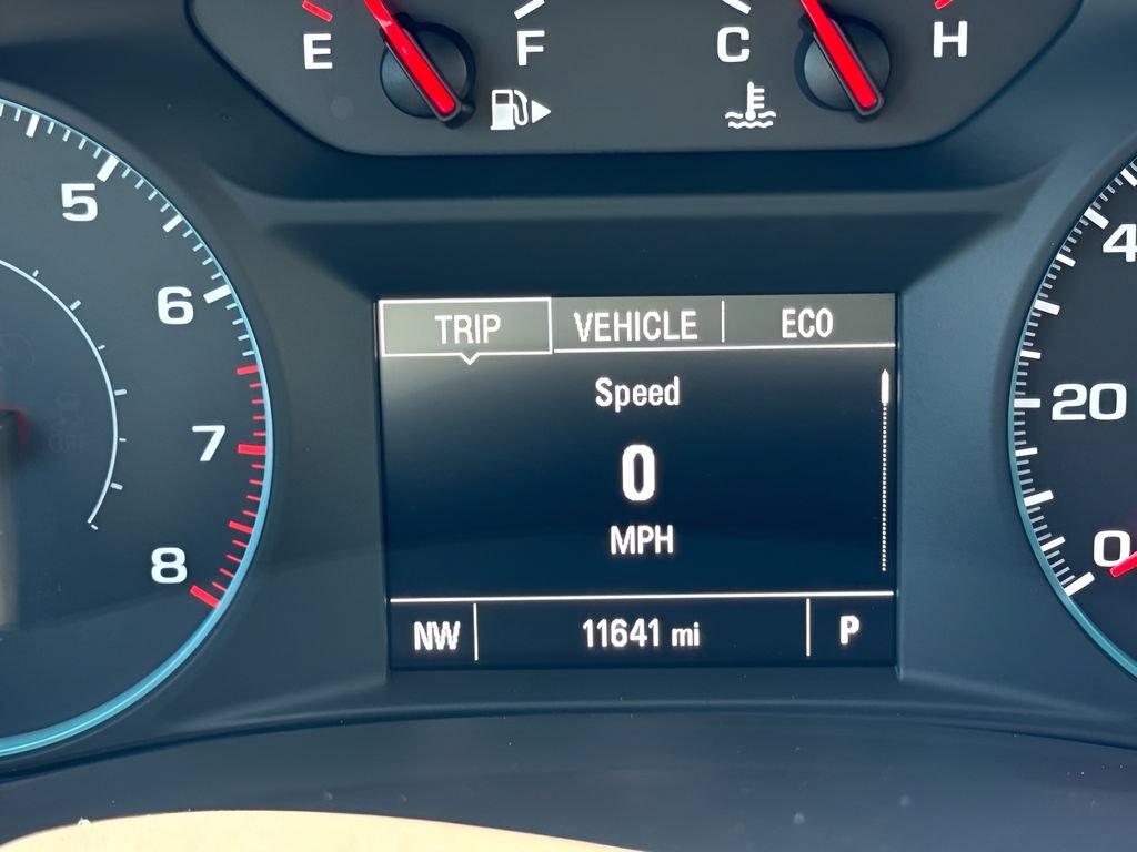 Used 2017 Chevrolet Malibu LT FWD image 14