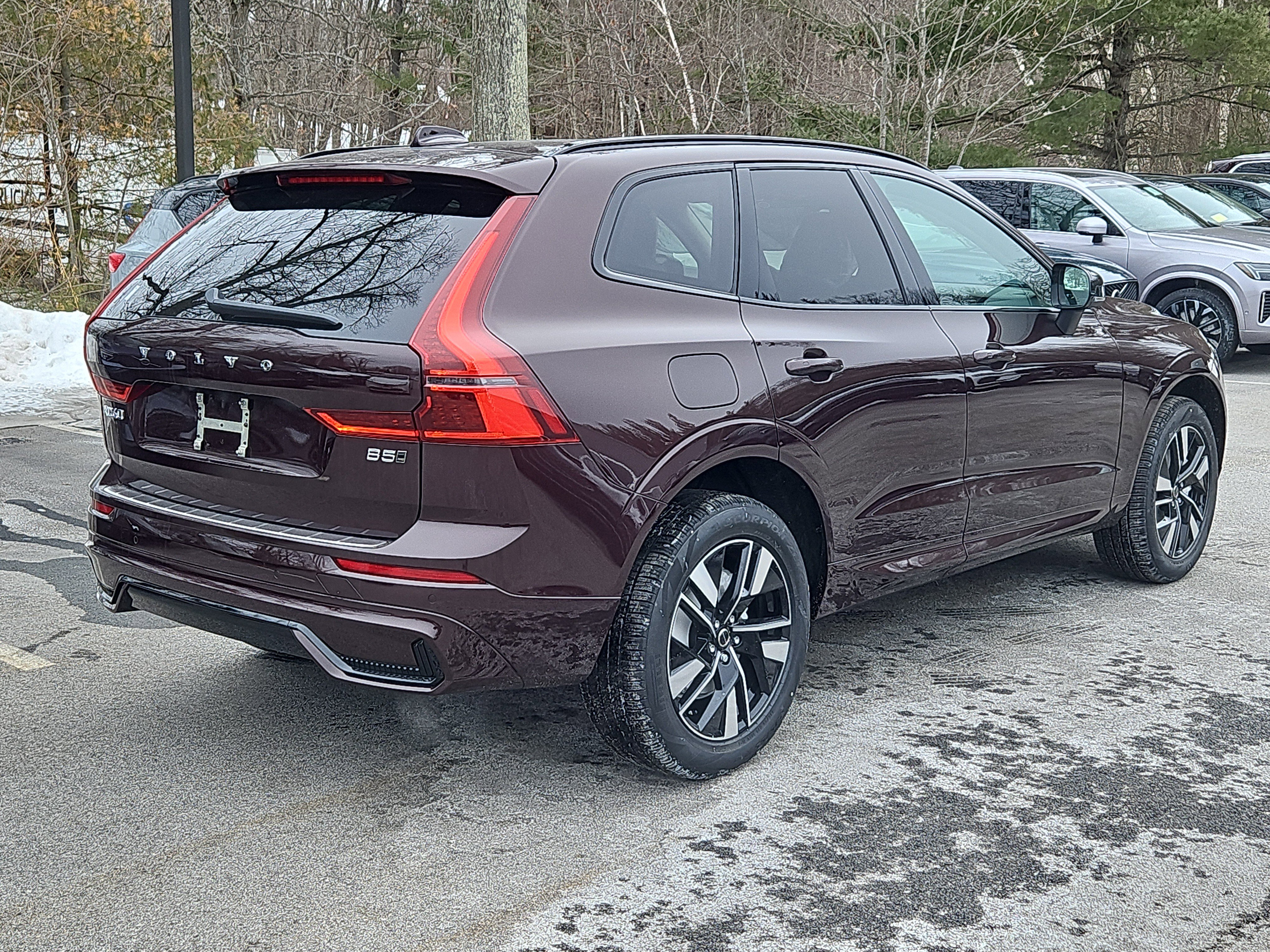 New 2026 Volvo XC60 B5 Core w/ Protection Package Premier image 2