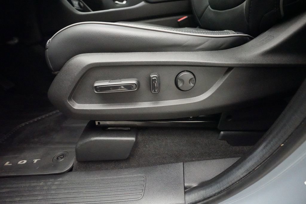 Certified 2024 Honda Pilot Elite image 30