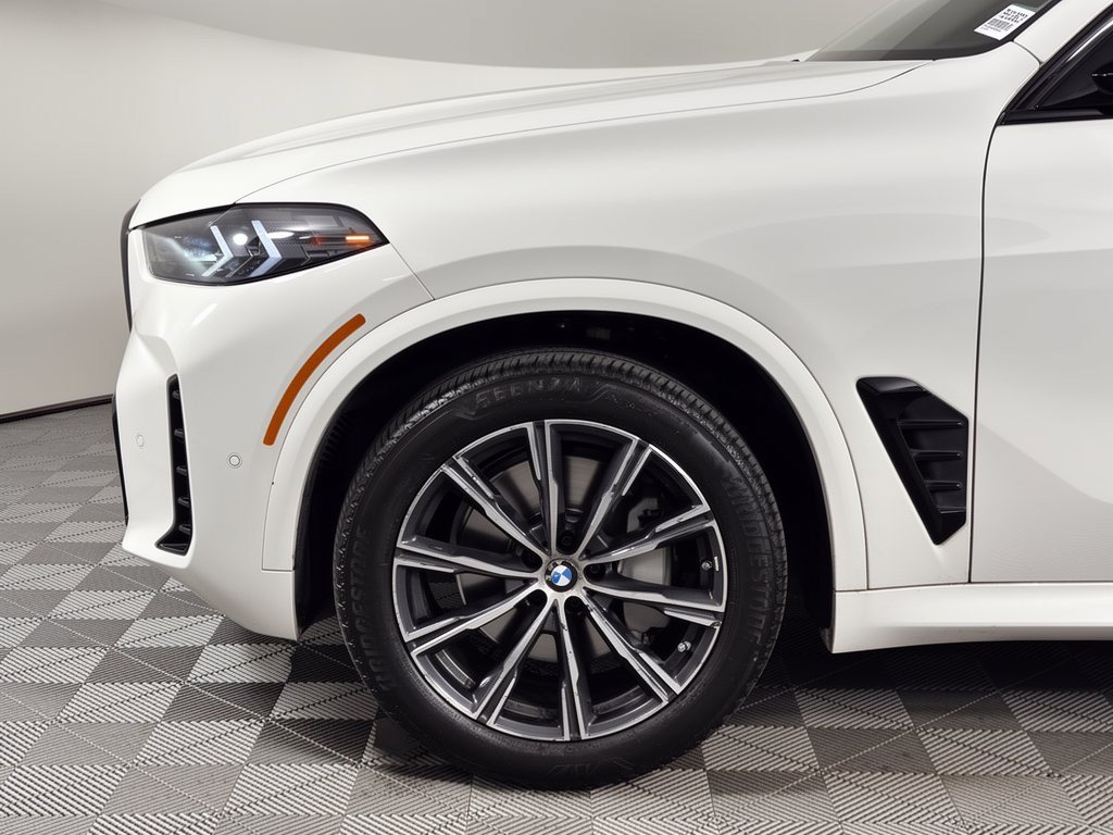 Certified 2024 BMW X5 sDrive40i w/ M Sport Package RWD image 13