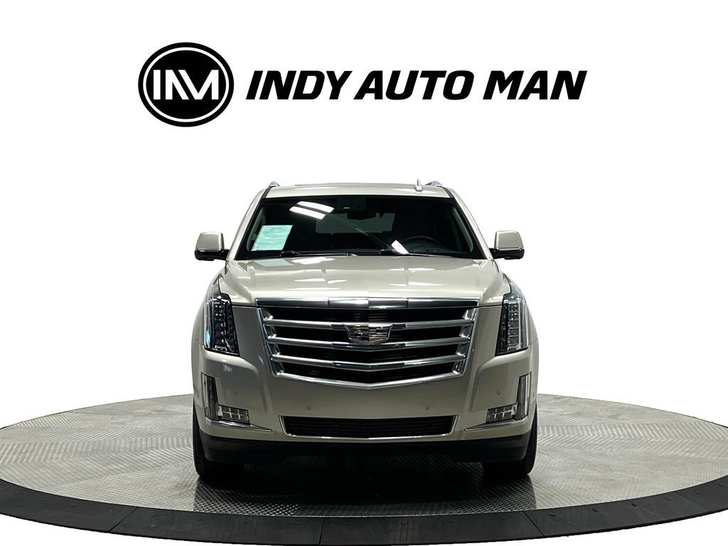 Used 2017 Cadillac Escalade Luxury AWD/4WD image 10