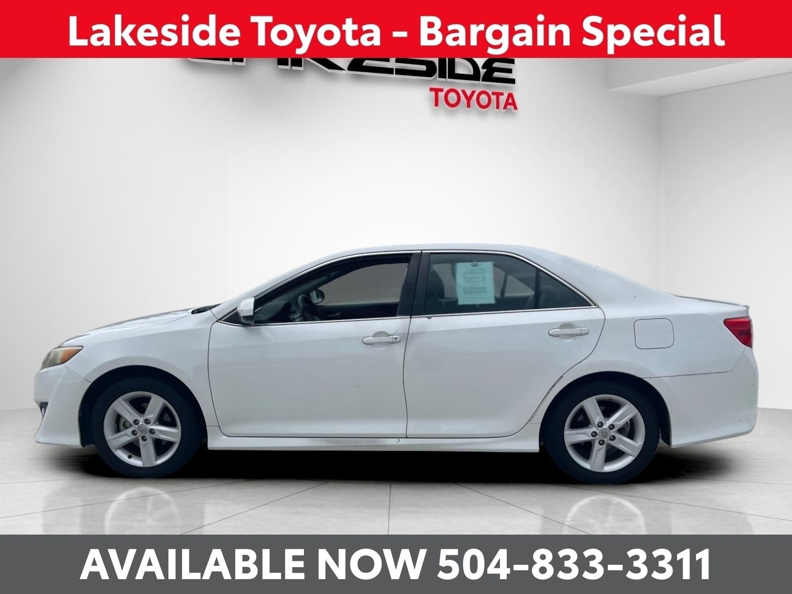 Used 2014 Toyota Camry SE image 3