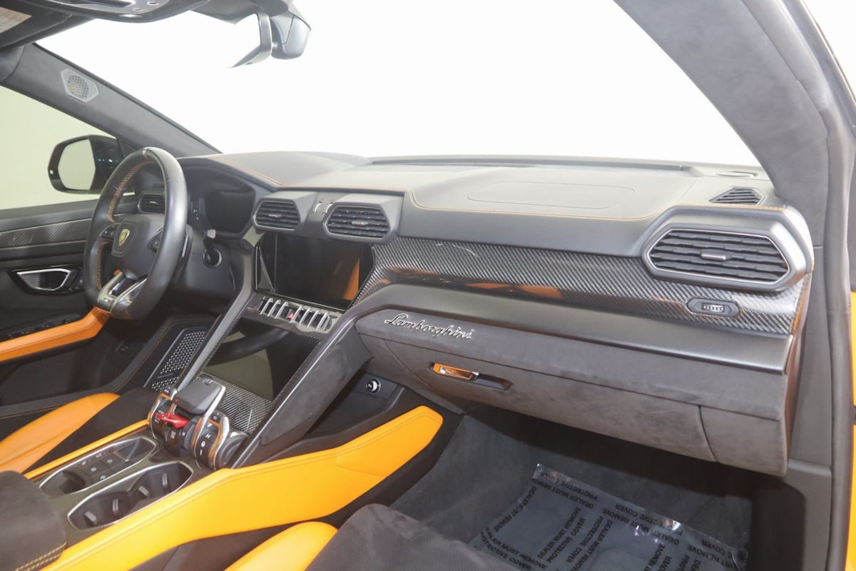 Used 2021 Lamborghini Urus AWD/4WD image 67