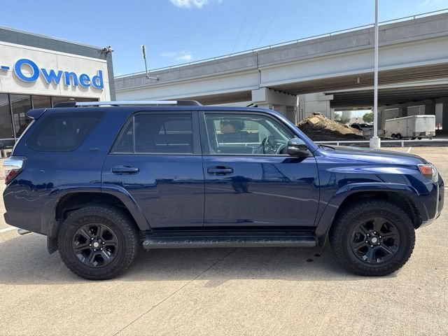 Used 2019 Toyota 4Runner SR5 Premium AWD/4WD image 2