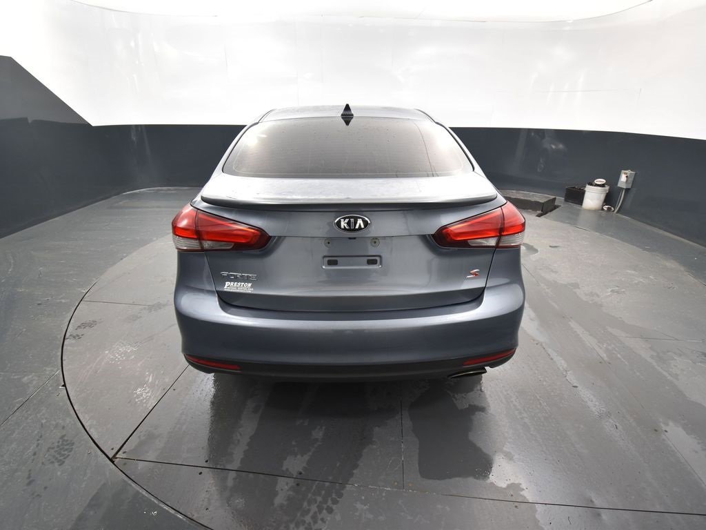 Used 2017 Kia Forte S image 8