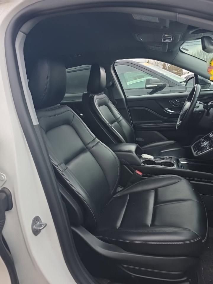 Used 2022 Lincoln Corsair FWD image 7